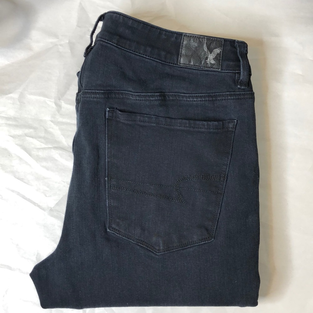 AMERICAN EAGLE black 360 super stretch hi-rise 12